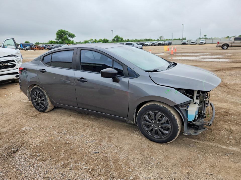 2020 Nissan Versa s