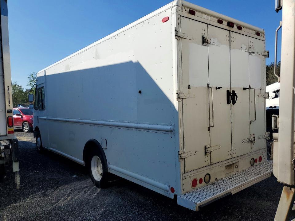 2007 Freightliner MT45G Chassis Delivery Truck