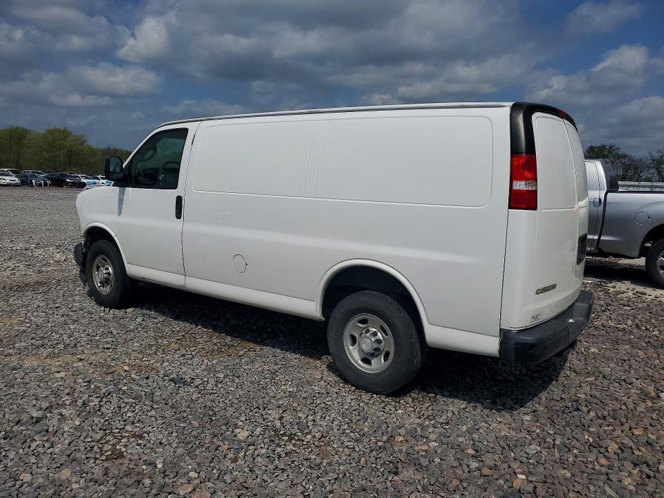 2017 Chev Express G3500