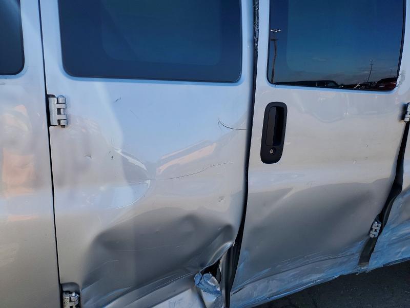 2020 Chevrolet Express G2500 LS