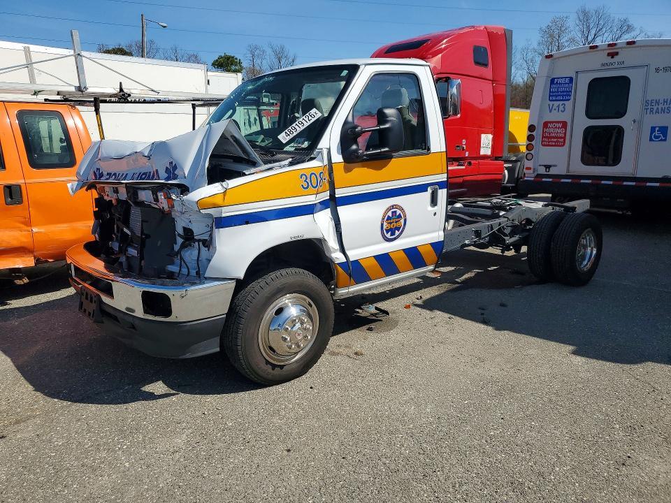 2025 Ford E350 Truck Cab AND Chassis