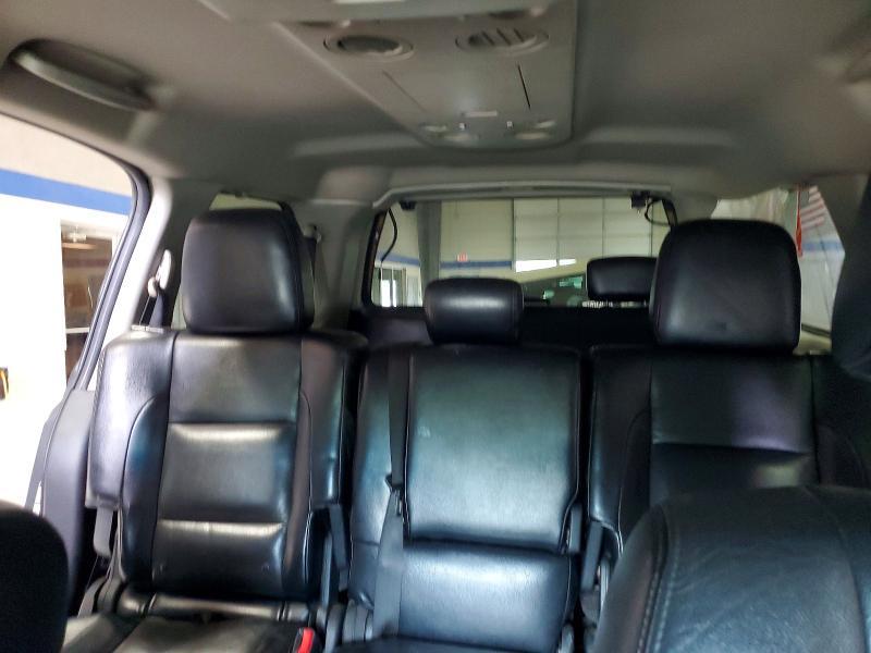2015 Nissan Armada sv