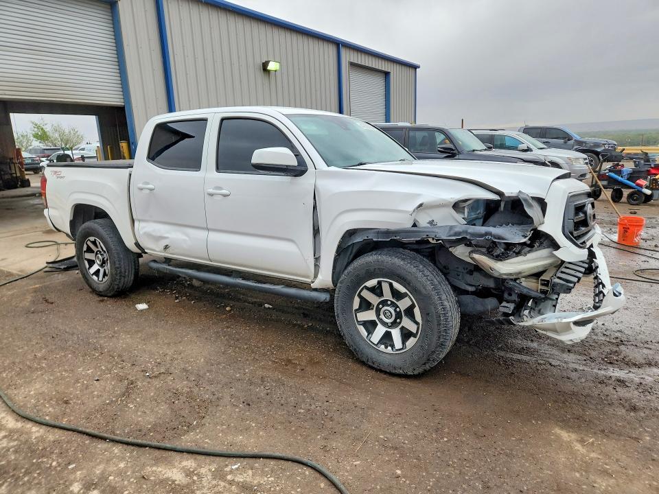 2020 Toyota Tacoma sr V6