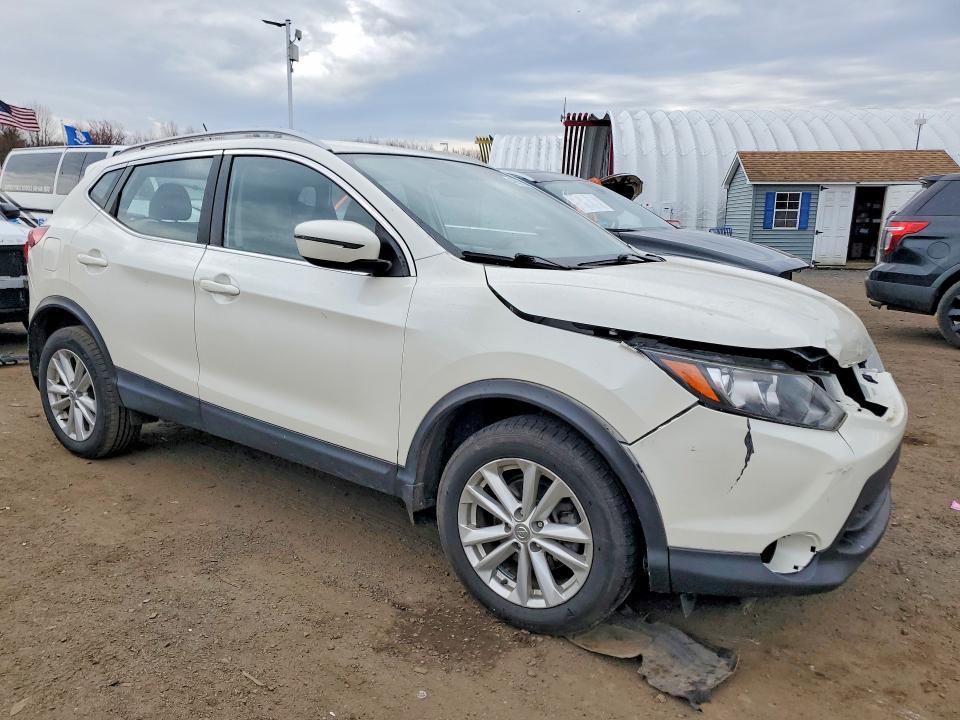 2018 Nissan Rogue Sport sv