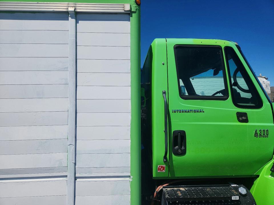 2007 International 4300 BOX Truck