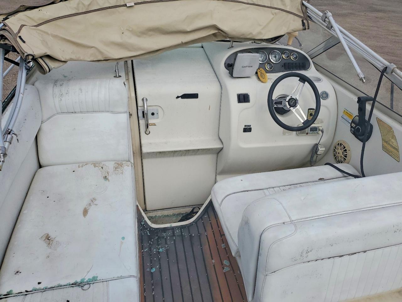1999 Sea Ray 240 Sundancer-Boat