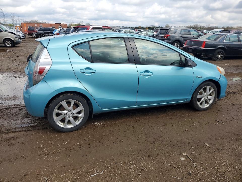 2013 Toyota Prius c Four