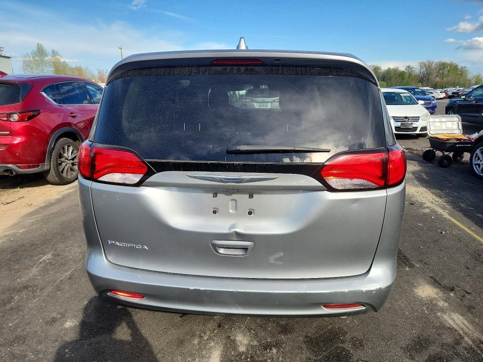 2017 Chrysler Pacifica lx