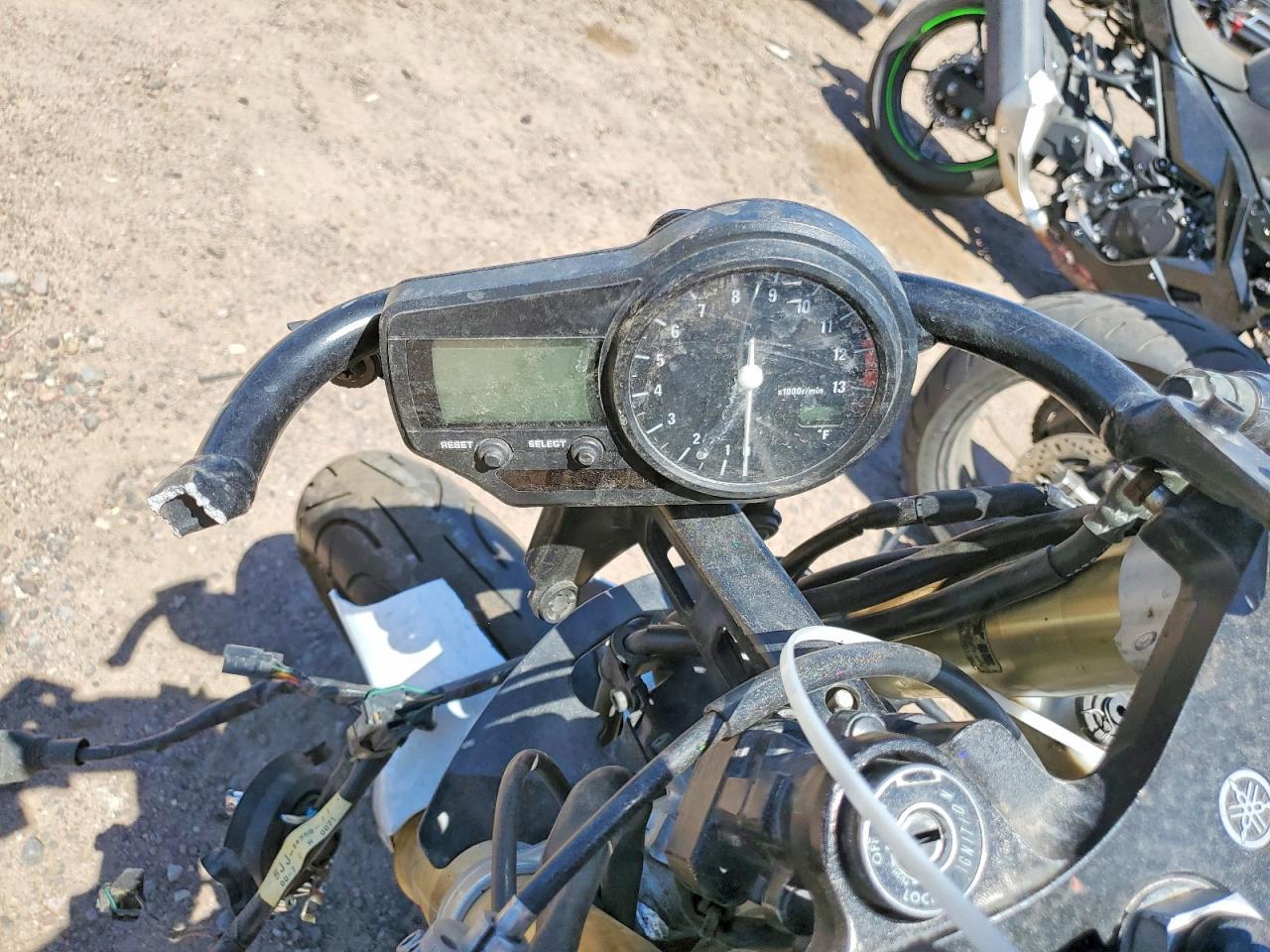 2001 Yamaha YZFR1