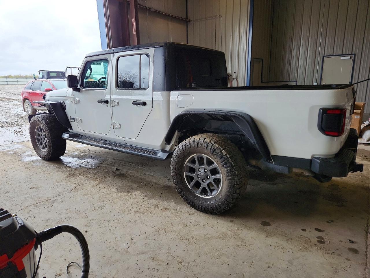 2020 Jeep Gladiator Overland