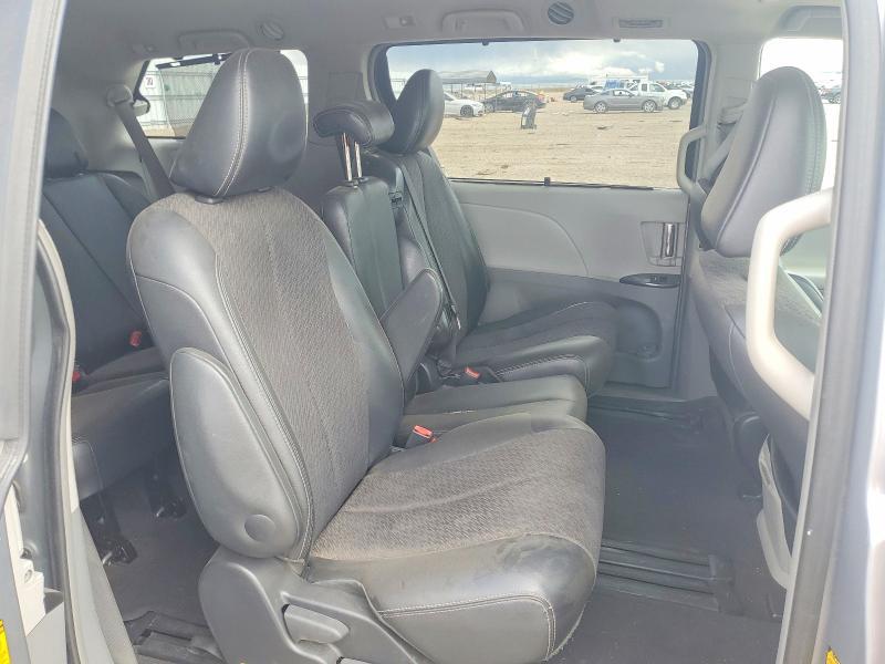 2013 Toyota Sienna Sport