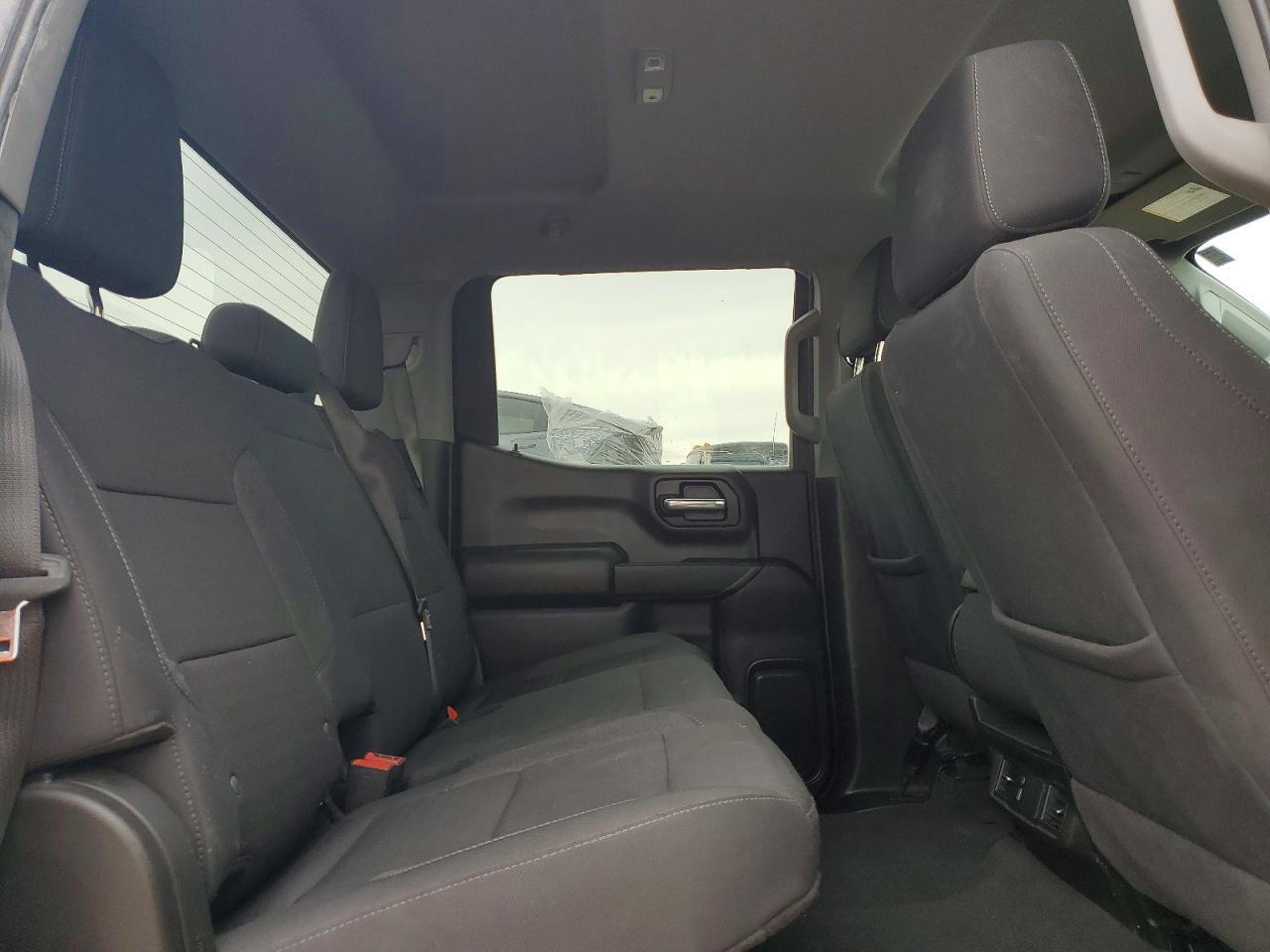 2024 Chevrolet Silverado K1500 Custom