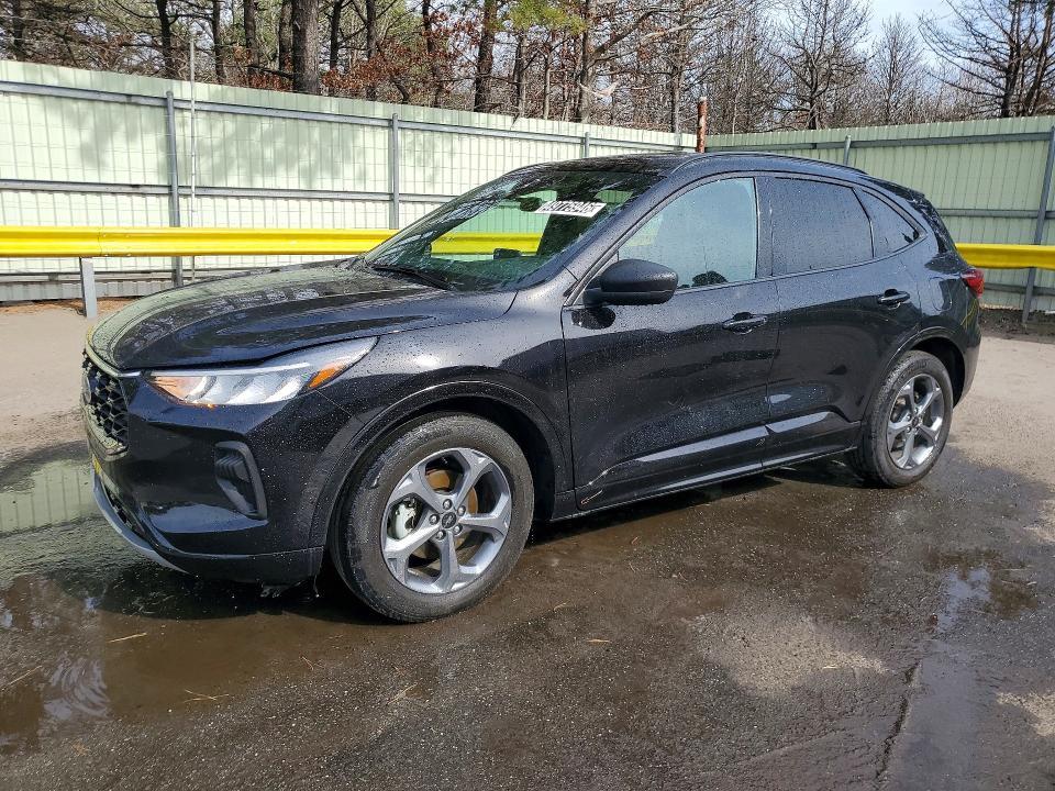 2024 Ford Escape st Line