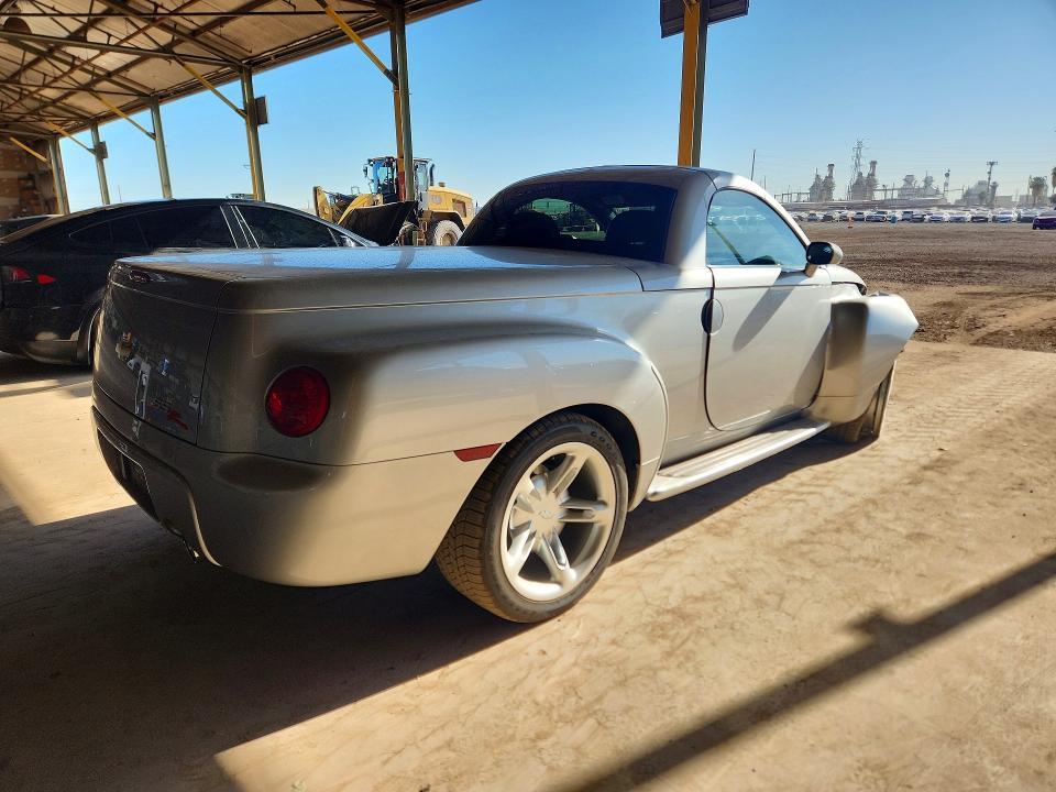 2004 Chev SSR