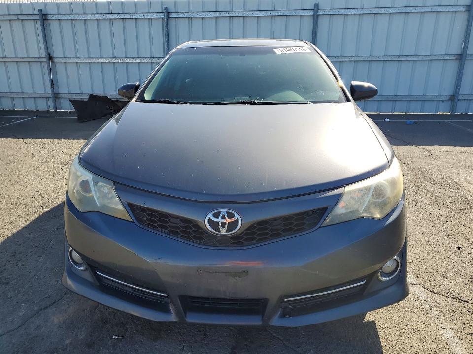 2013 Toyota Camry se