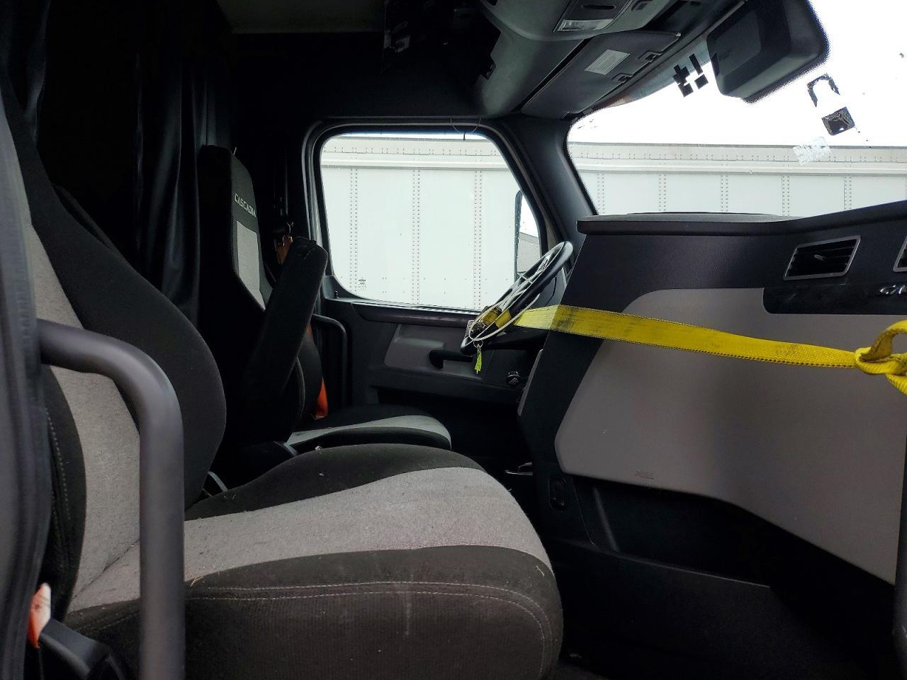 2023 Freigliner 2023 Freightliner Cascadia 126 Semi Truck