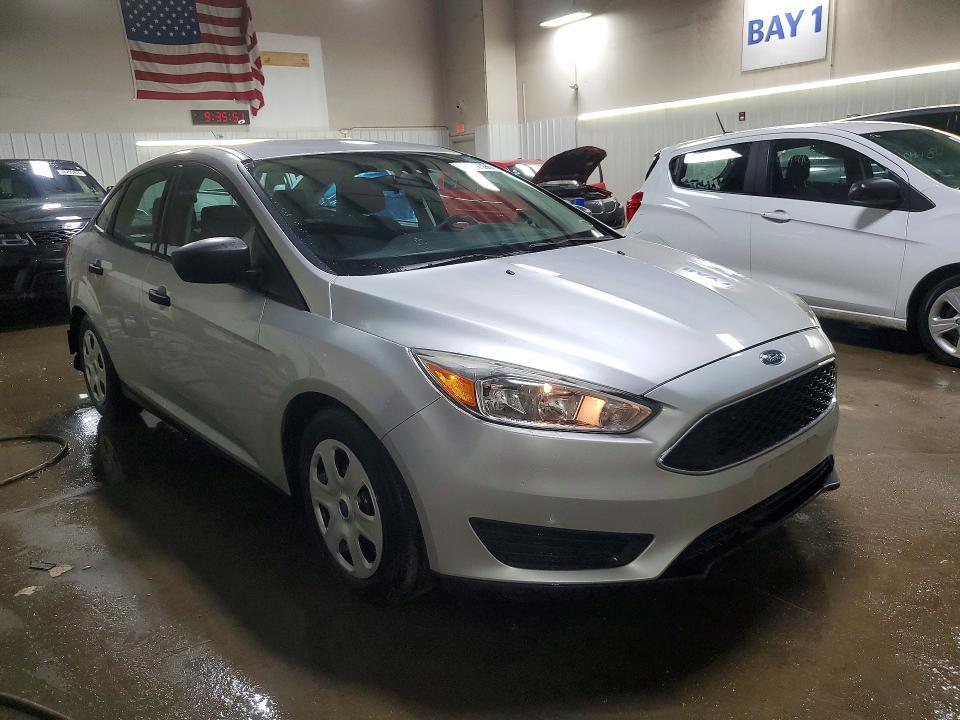2016 Ford Focus s