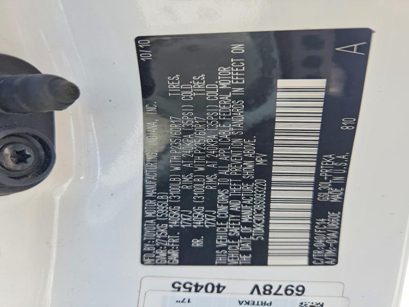 2011 Toyota Sienna le 8-passenger