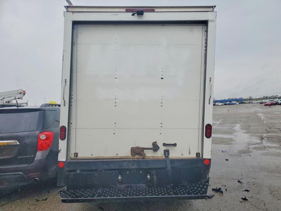 2022 Ford Transit box Truck