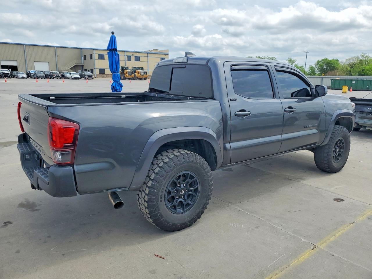 2020 Toyota Tacoma SR5 V6