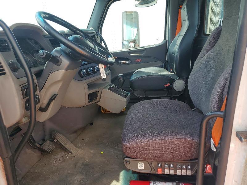 2016 Peterbilt 579 Semi Truck