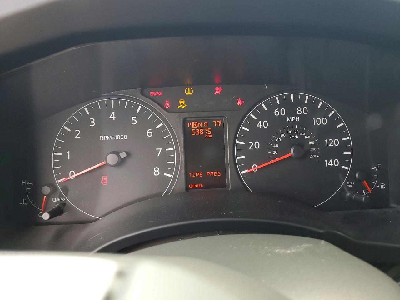 2017 Niss NV 3500 HD S