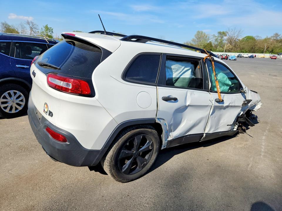 2017 Jeep Cherokee Sport