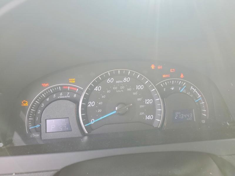 2014 Toyota Camry le