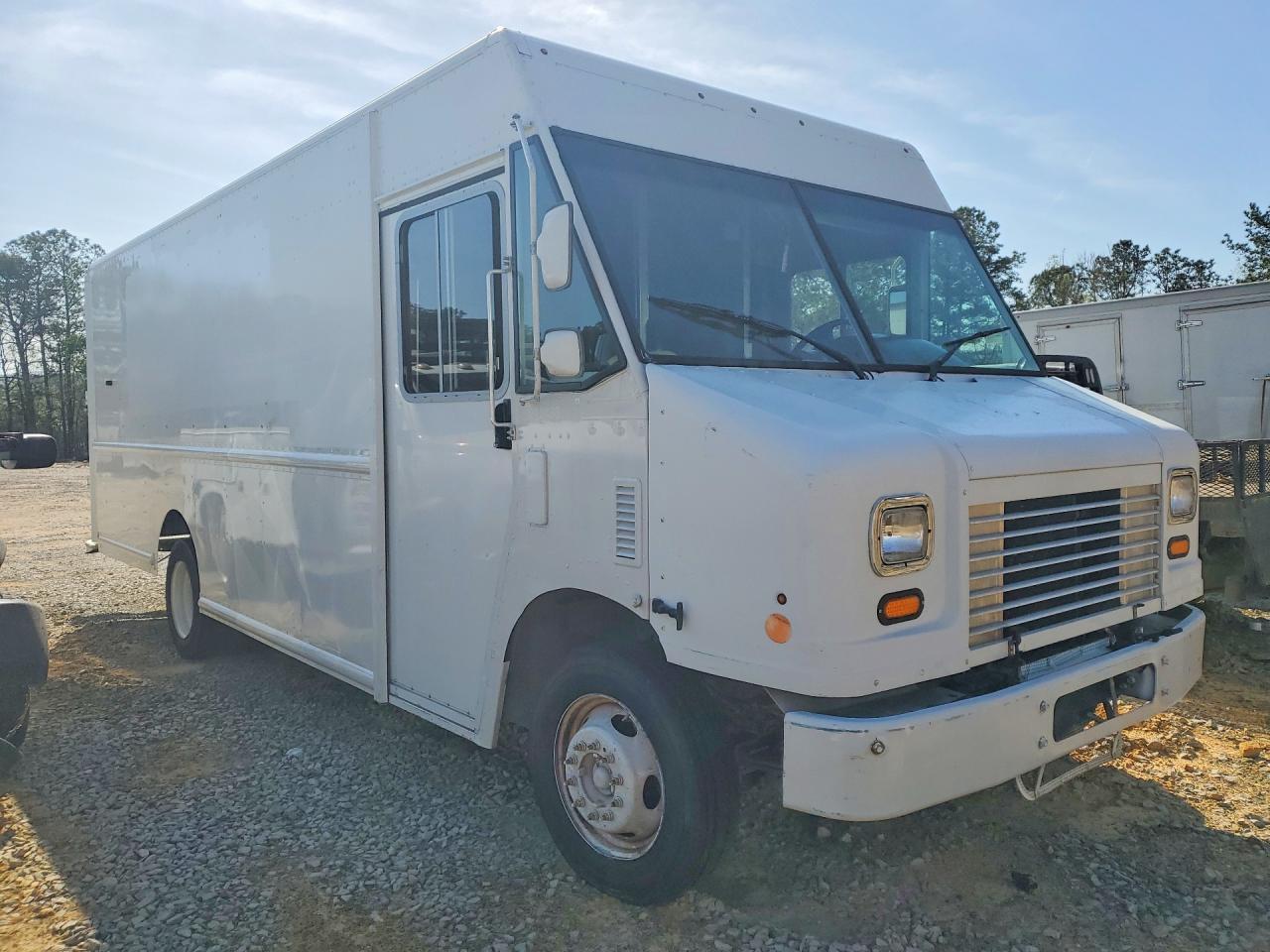 2013 Ford F59 Delivery Truck