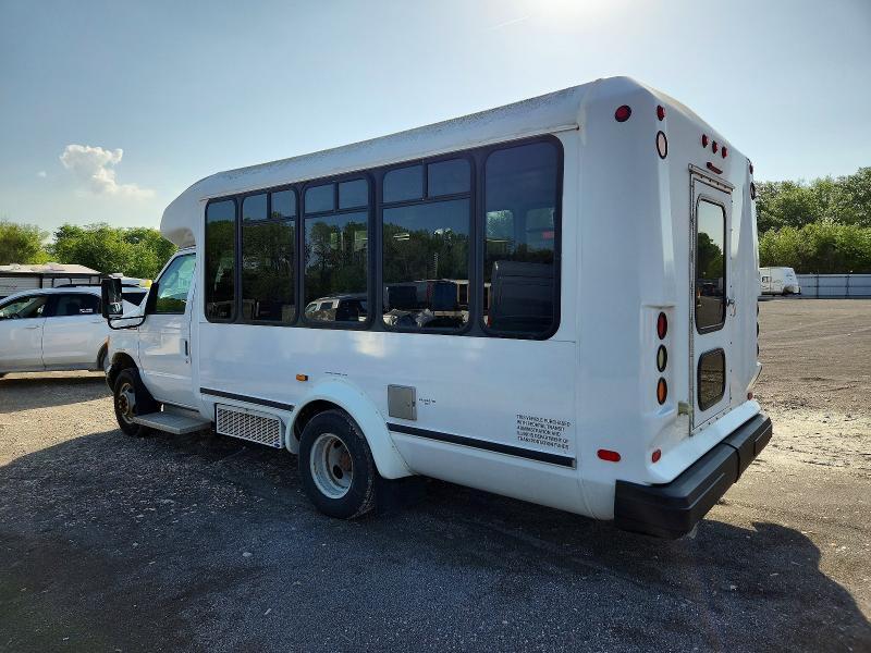 2007 Ford Econoline E350 Super Duty Cutaway Van