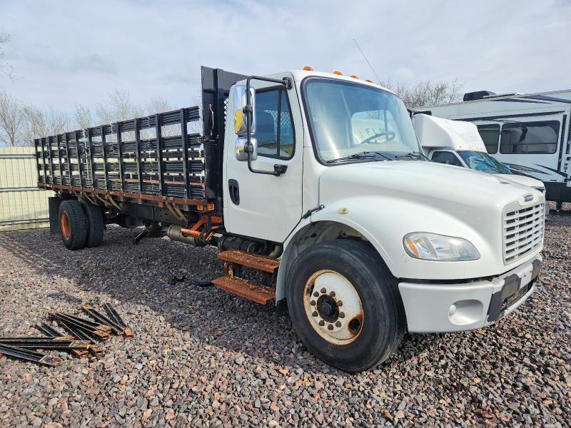 2014 Freigliner 2014 Freightliner Business Class M2 Flatbed Truck