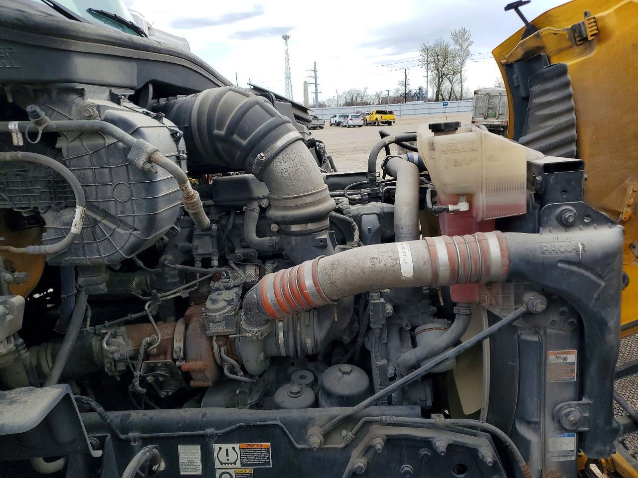 2019 Peterbilt 579 Semi Truck