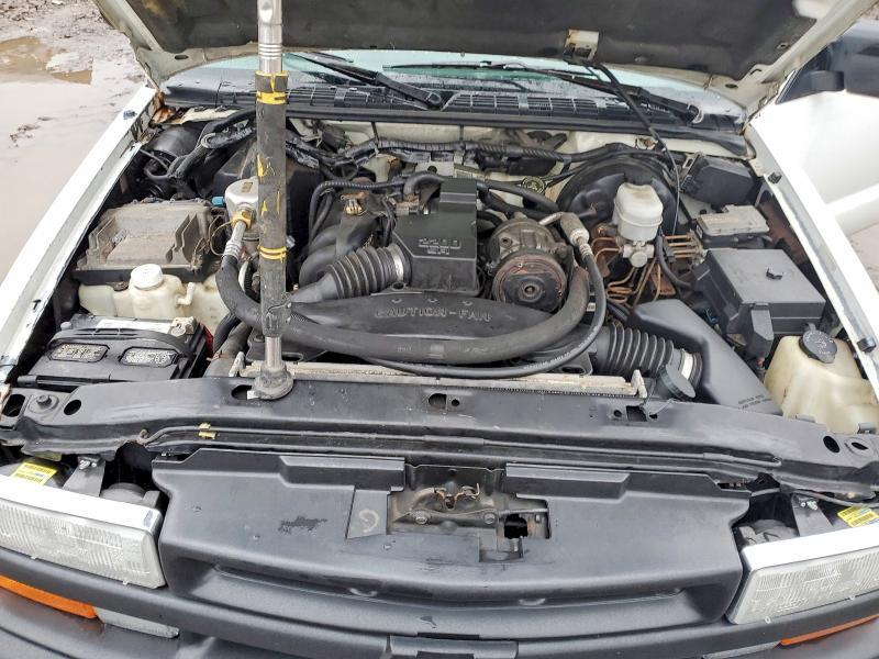 1999 Chevrolet S Truck S10