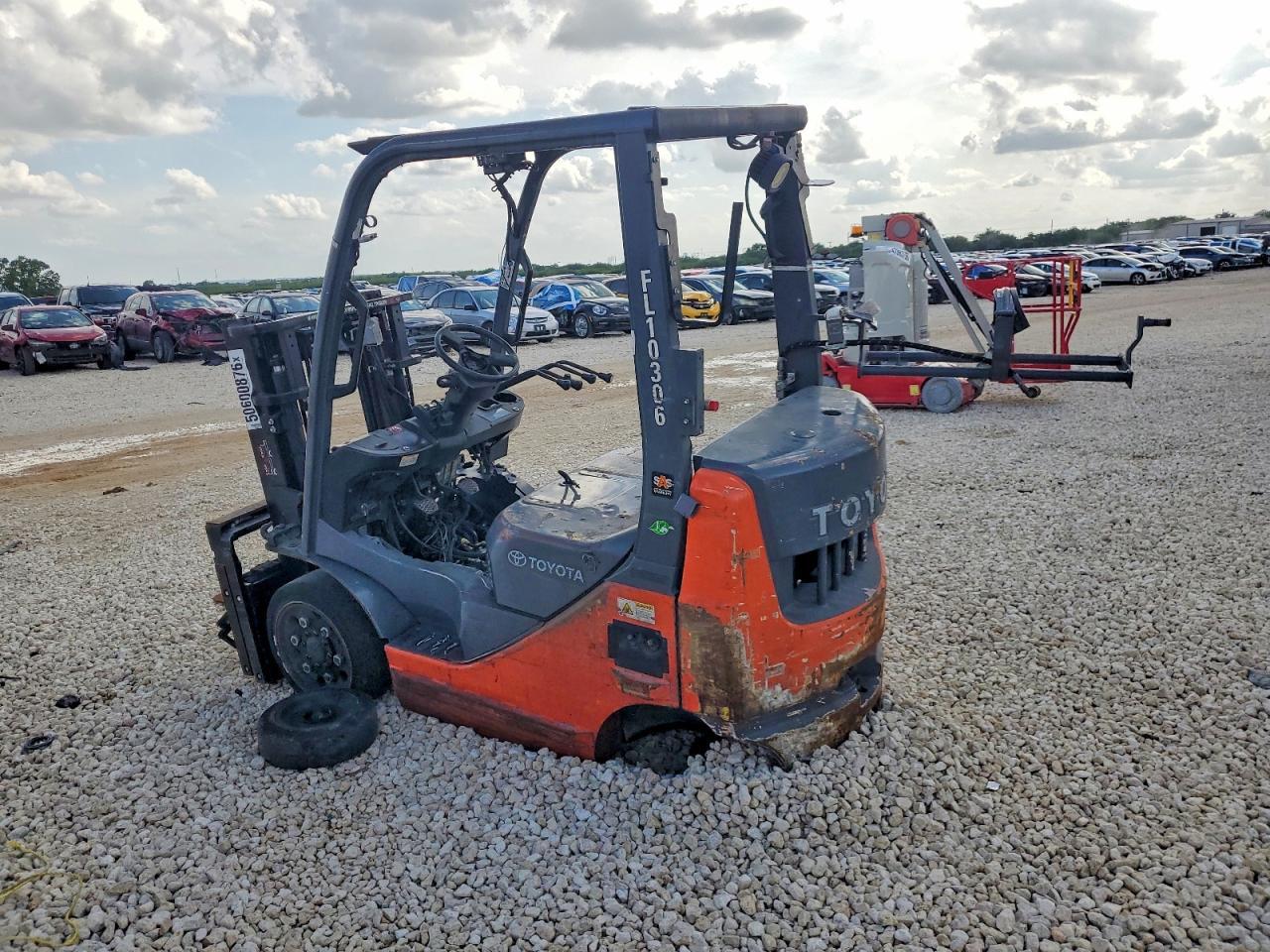 2016 Toyt Forklift