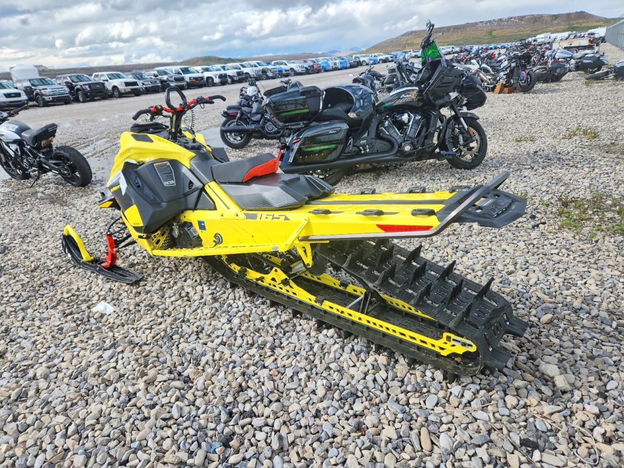 2020 Skidoo Summit 800