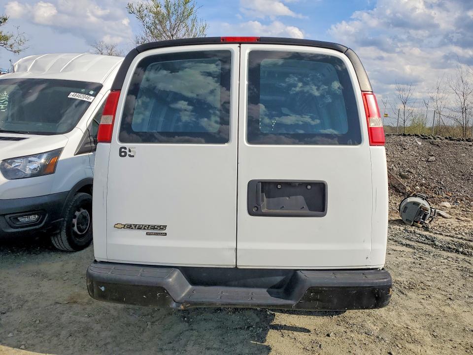 2012 Chevrolet Express 1500 Cargo Utility / Service van