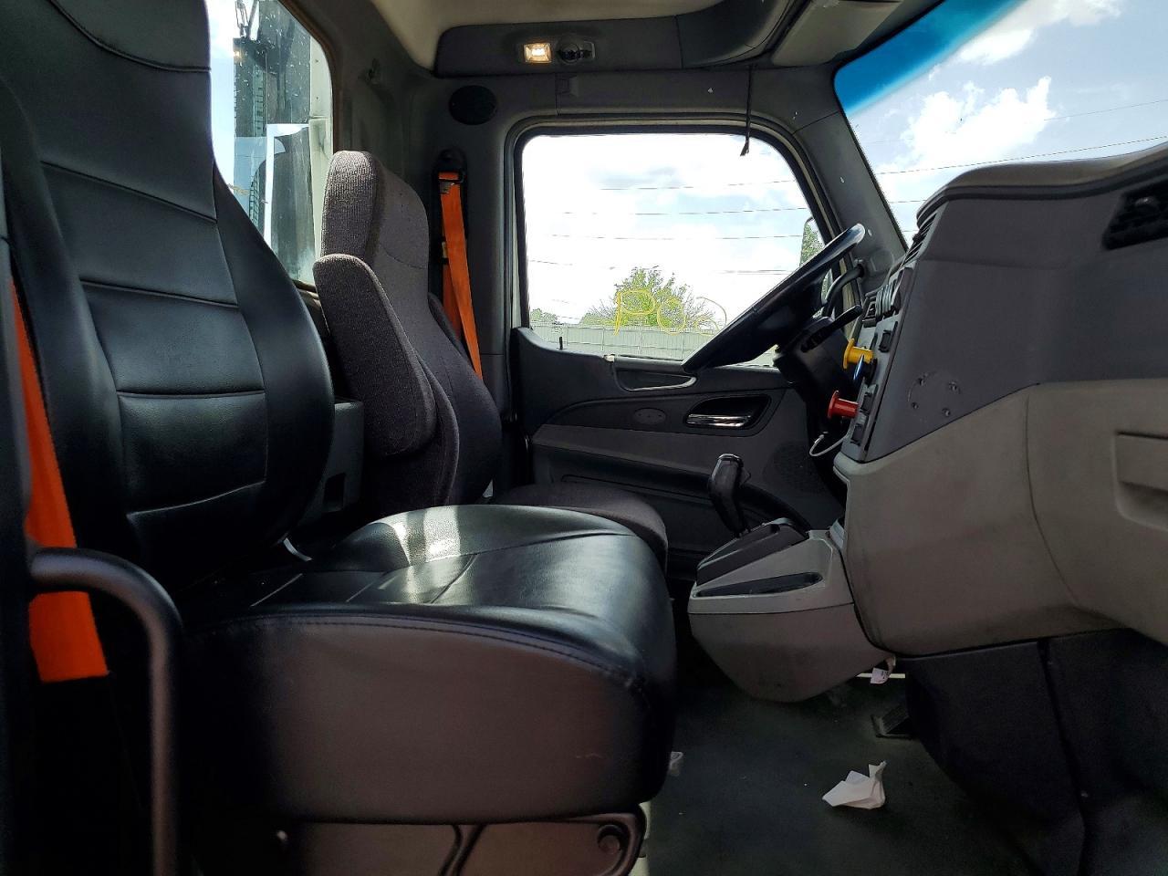 2016 Peterbilt 579