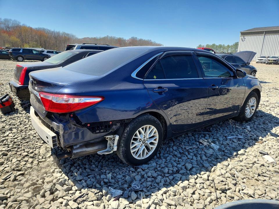 2016 Toyota Camry le