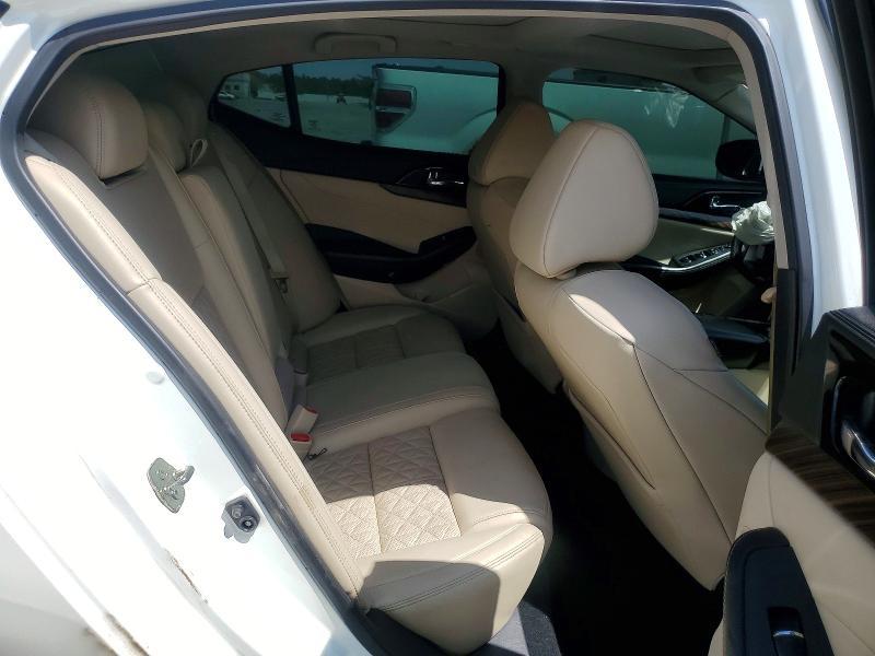 2018 Nissan Maxima Platinum