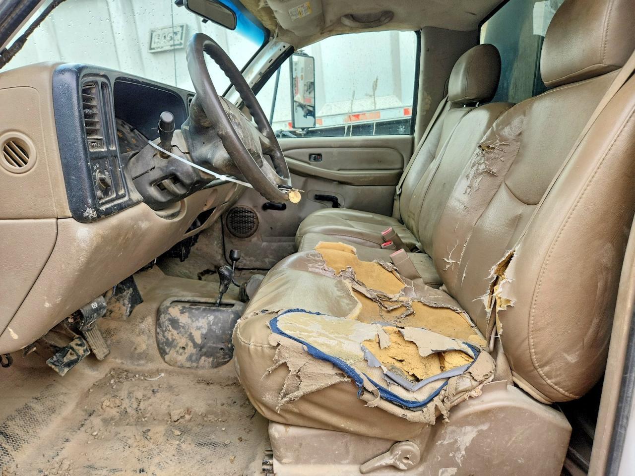 2005 Chev Rolet Silverado Dump Truck