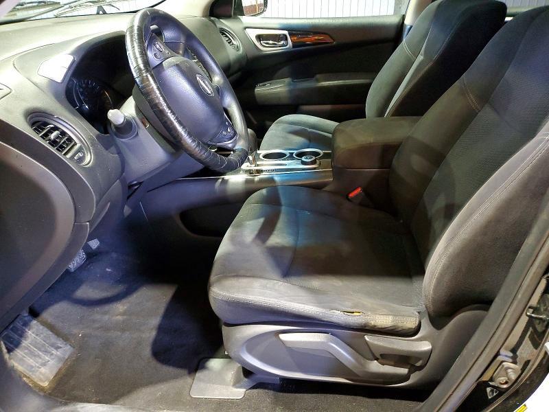 2013 Nissan Pathfinder s