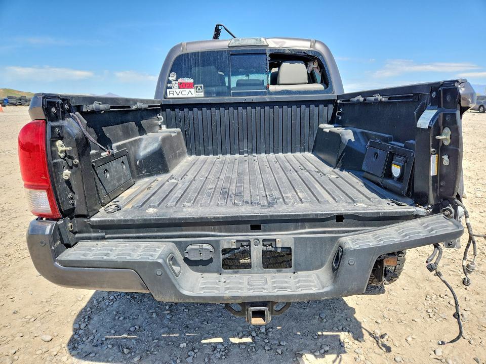 2017 Toyota Tacoma trd Off-road