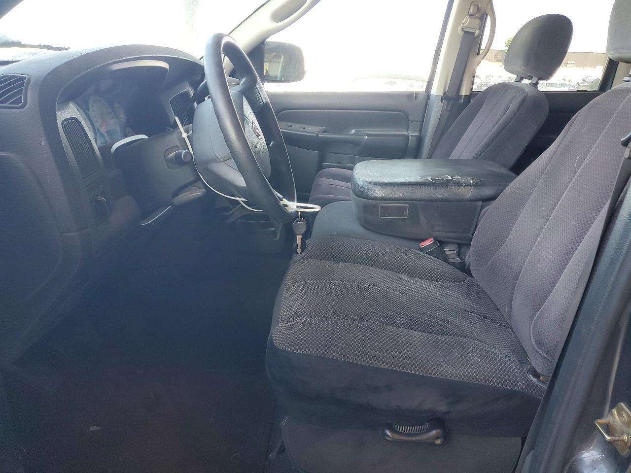 2004 Dodge RAM 1500 ST