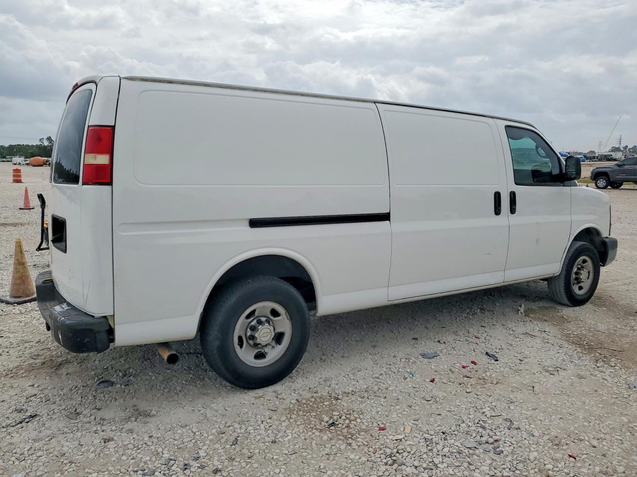 2015 Chev Express G2500