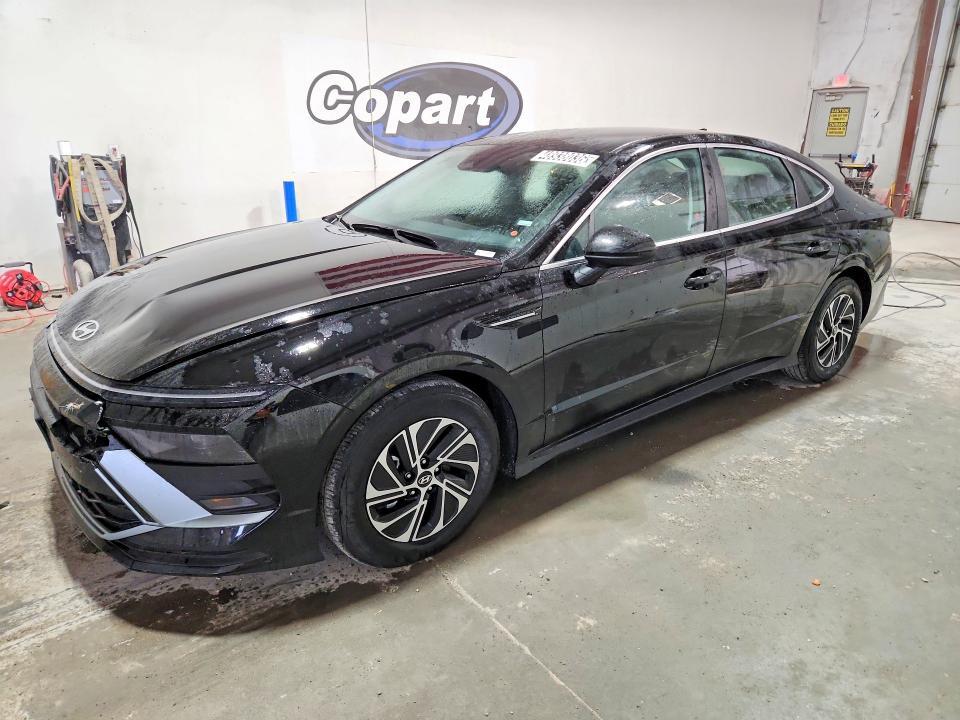 2026 Hyundai Sonata Hybrid Blue