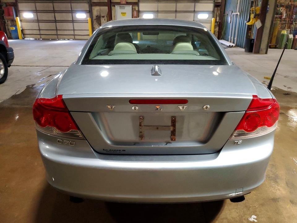 2010 Volvo C70 T5
