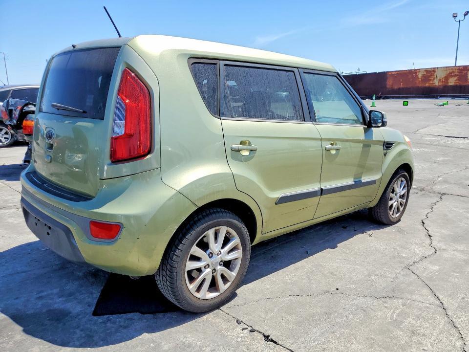 2012 KIA Soul +