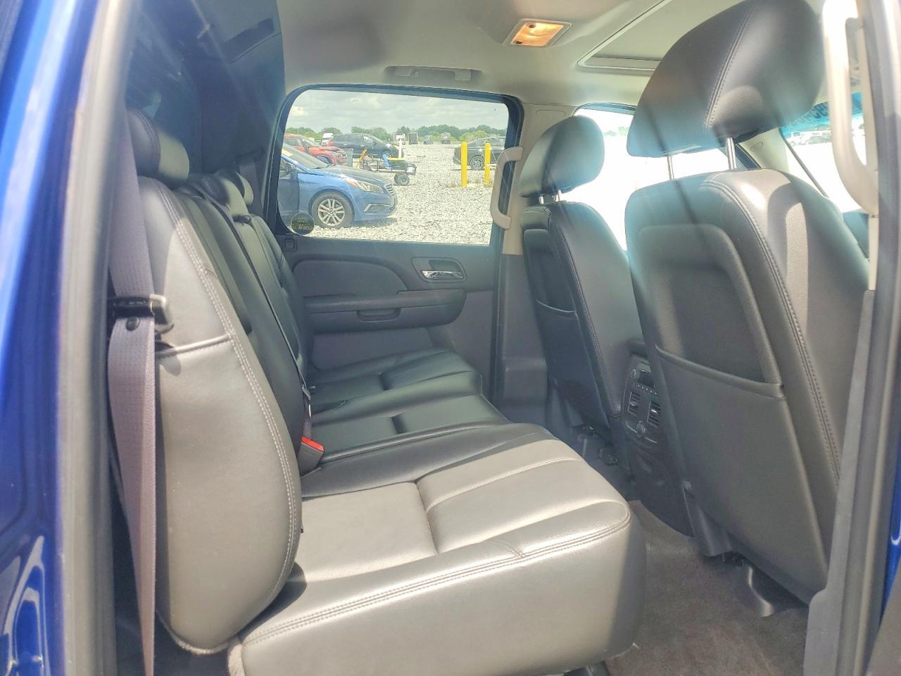 2013 Chevrolet Avalanche LT