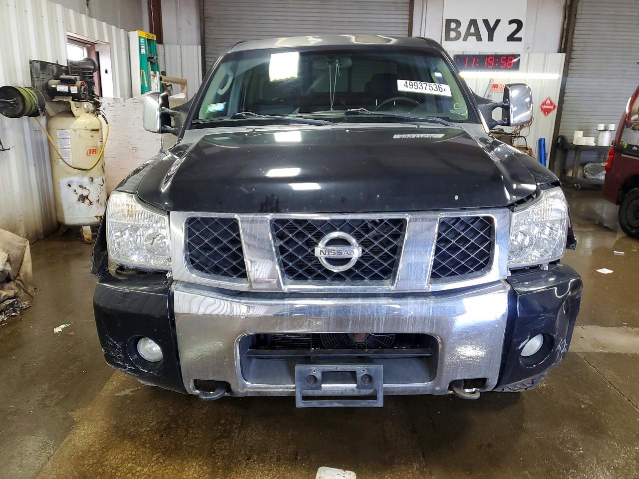 2004 Nissan Titan XE