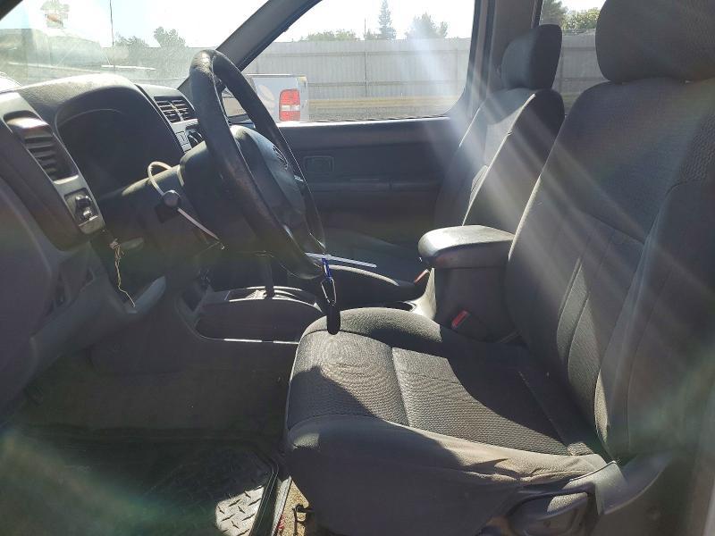2001 Nissan Frontier xe